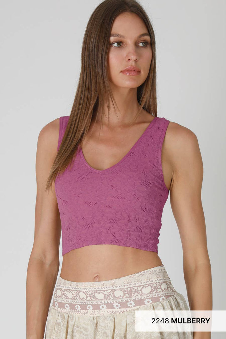 Delicate Lace V‑Neck Tank Top — Cropped, Feminine Staple