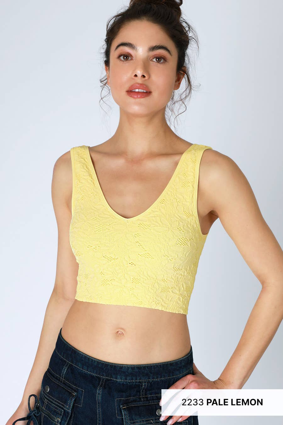 Delicate Lace V‑Neck Tank Top — Cropped, Feminine Staple
