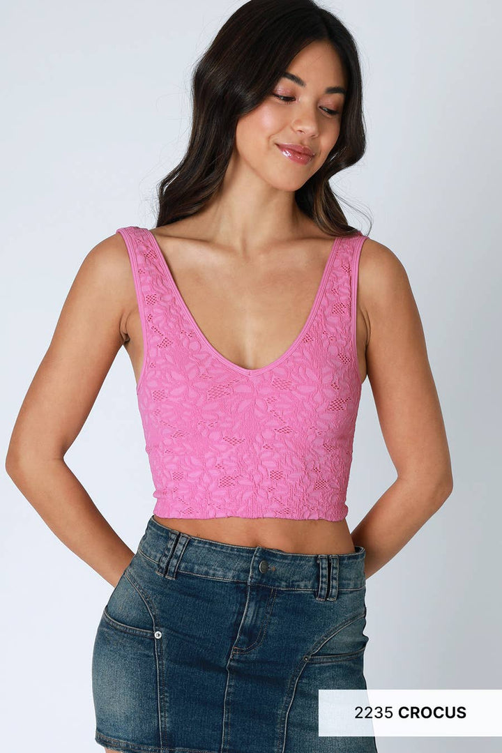 Delicate Lace V‑Neck Tank Top — Cropped, Feminine Staple