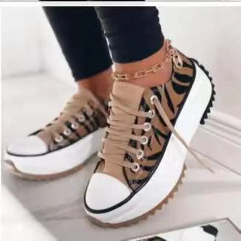 Spring Hot Sale Of The Season Women's Low-Top Thick-Heeled Canvas Shoes Adhesive Flat Heel Single Shoes Rubber Outsole Pure Colo