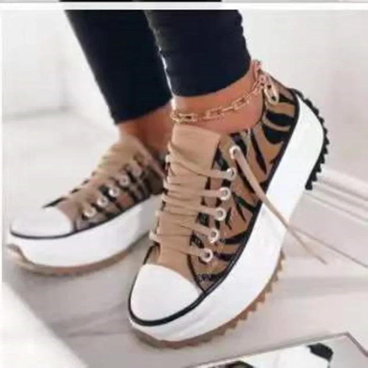 Spring Hot Sale Of The Season Women's Low-Top Thick-Heeled Canvas Shoes Adhesive Flat Heel Single Shoes Rubber Outsole Pure Colo