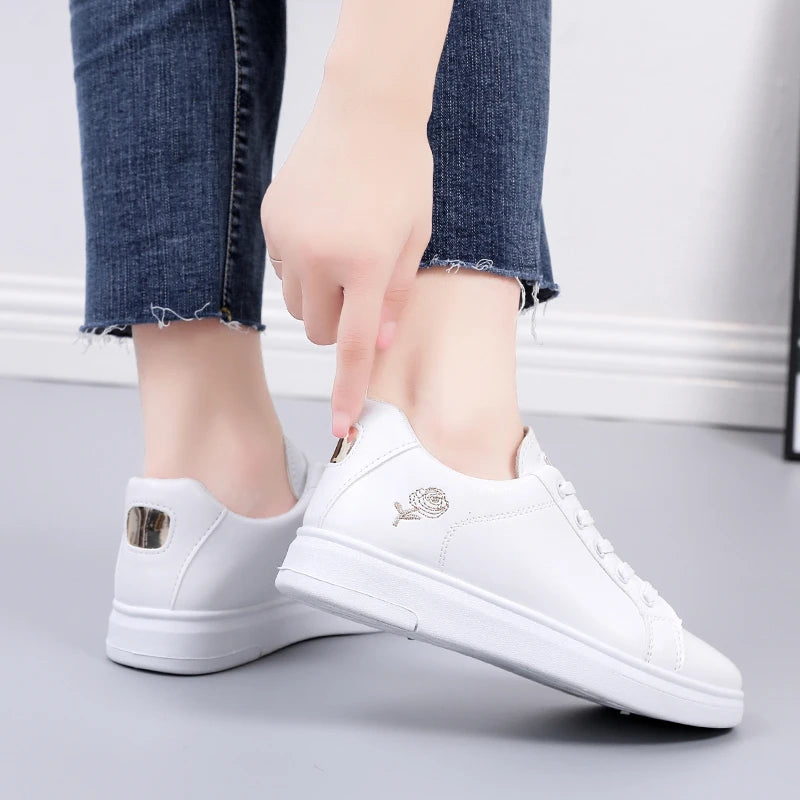 Camille™ | Orthopedic Floral Comfort Sneakers