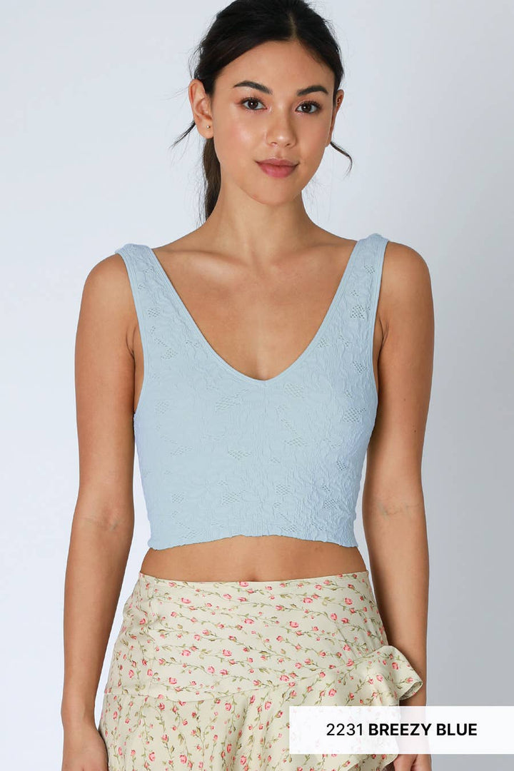 Delicate Lace V‑Neck Tank Top — Cropped, Feminine Staple